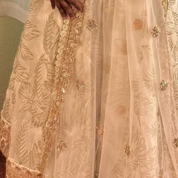 Elegant Cream and Gold Lehenga - Picture 6 of 8